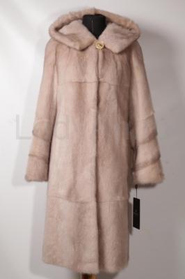 Роскошная норковая шуба с капюшоном. Цвет пудра.