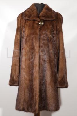 Удлиненный норковый полушубок, цвет темный орех.