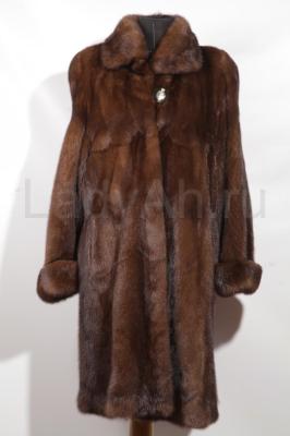 Норковая шуба, цвет орех.