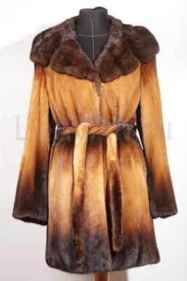Норковая шубка с капюшоном и поясом, переход цвета