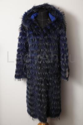 Новое пальто из чернобурки. Росшив. Цвет синий.