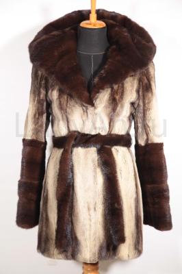 Норковая шубка с капюшоном, полустрижка, переход цвета. 