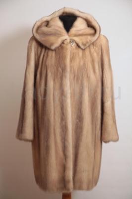 Удлиненный норковый полушубок с капюшоном, цвет колотый лед. 
