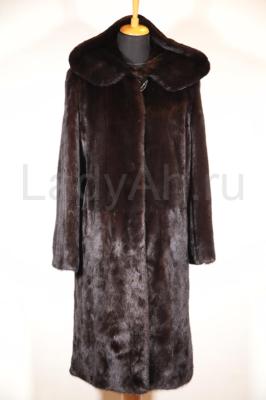 Норковая шуба с капюшоном в шикарном мехе, цвет горький шоколад. 