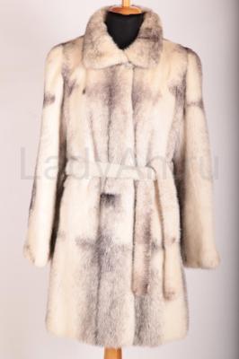 Изящная норковая шубка, крестовка.