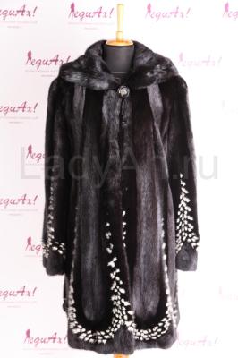 Дизайнерская шуба с капюшоном, перевертыш, цвет черный бриллиант. 