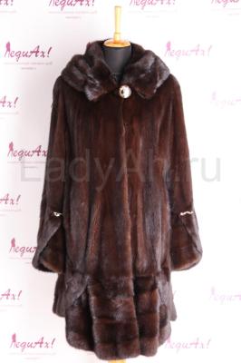 Норковая шуба с капюшоном, бабочка, цвет горький шоколад.