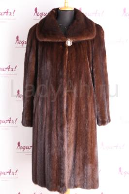 Классическая норковая шуба, трапеция, цвет махагон. 