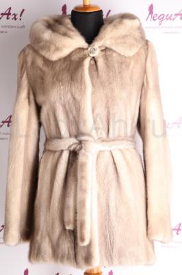 Удлиненный норковый полушубок с капюшоном и поясом, цвет колотый лёд. 