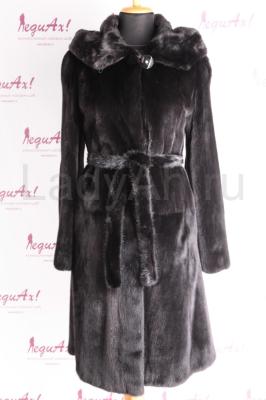 Норковая шуба с капюшоном и поясом, цвет черный бриллиант. 