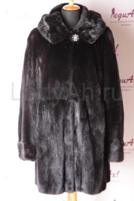 Удлиненный норковый полушубок с капюшоном, цвет черный бриллиант.