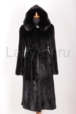 Классическая норковая шуба с капюшоном и норковым поясом