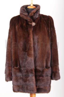 Норковый полушубок цвет магахон, с накладными карманами