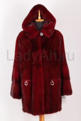 Новый норковый полушубок с капюшоном в аукционном мехе, цвет гранат.