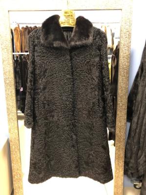 Новая шуба из бухарского каракуля, воротник норка, фабрика Светлана