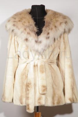 Норковая шубка с капюшоном из рыси. Италия.